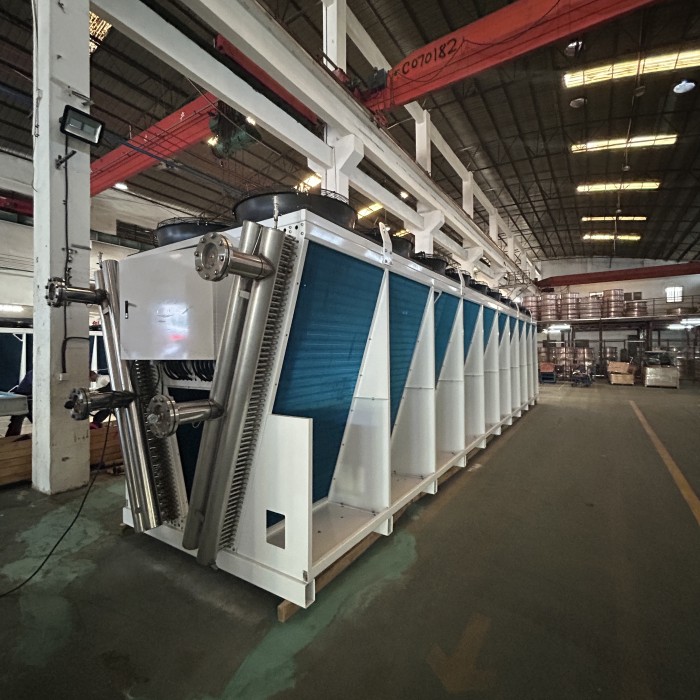 1266KW Stainless Steel Tube V-type Dry Cooler for Data Center