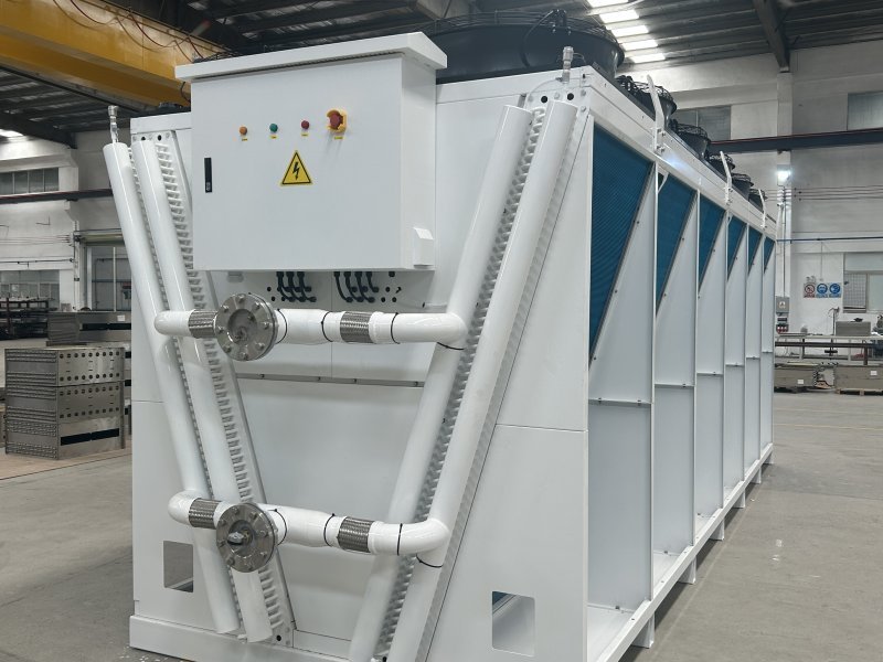 How to Choose the Right Dry Cooler for Your Data Center: A Complete Buyer's Guide