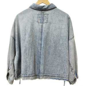 OEM ODM Regular Fit Pocketed Jean Jacket Supplier | Manufacturer Vintage Wash Denim Jacket With Front Pockets | Long Sleeve Jackets Factory