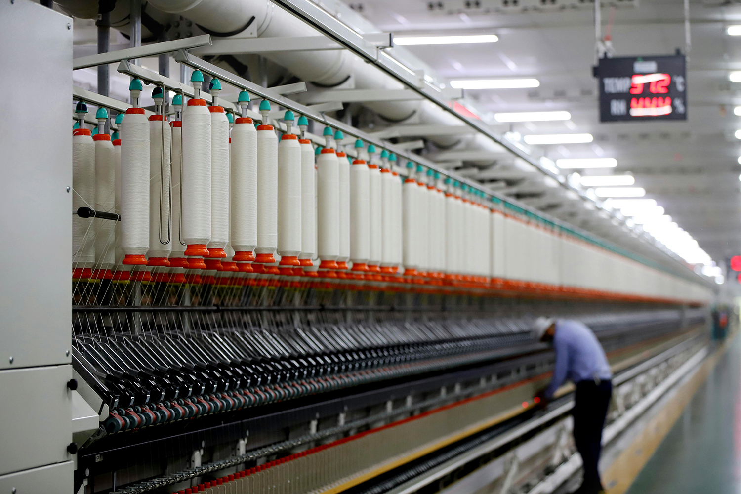 chinese clothing manufacturer