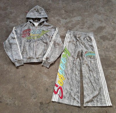 Y2K Tracksuit Manufacturer | Custom Rhinestone Hoodie & Flared Sweatpants for Streetwear Brands