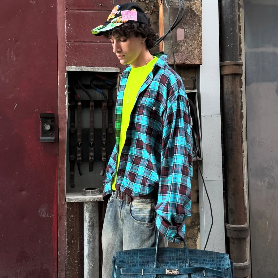 Groovecolor production line for premium streetwear shirt manufacturing in China