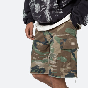 Top 6 UK Clothing Manufacturers: How Much Does Fully Custom Streetwear Clothing Really Cost?