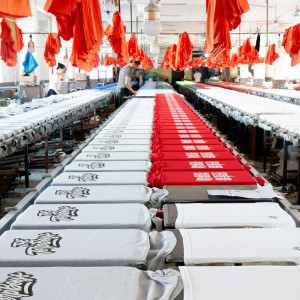 How Streamlining T-Shirt Manufacturing Helps Streetwear Brands Win