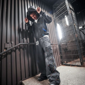 Streetwear Distressing Techniques: A Complete Guide from a Y2K Clothing Manufacturer