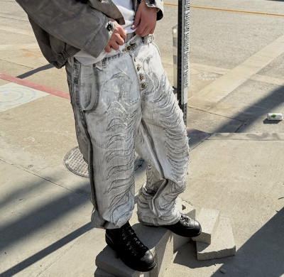 Custom Baggy Jeans Manufacturer | Y2K Streetwear Distressed Pants Supplier For Men