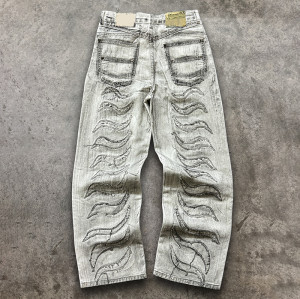 Custom Baggy Jeans Manufacturer | Y2K Streetwear Distressed Pants Supplier For Men