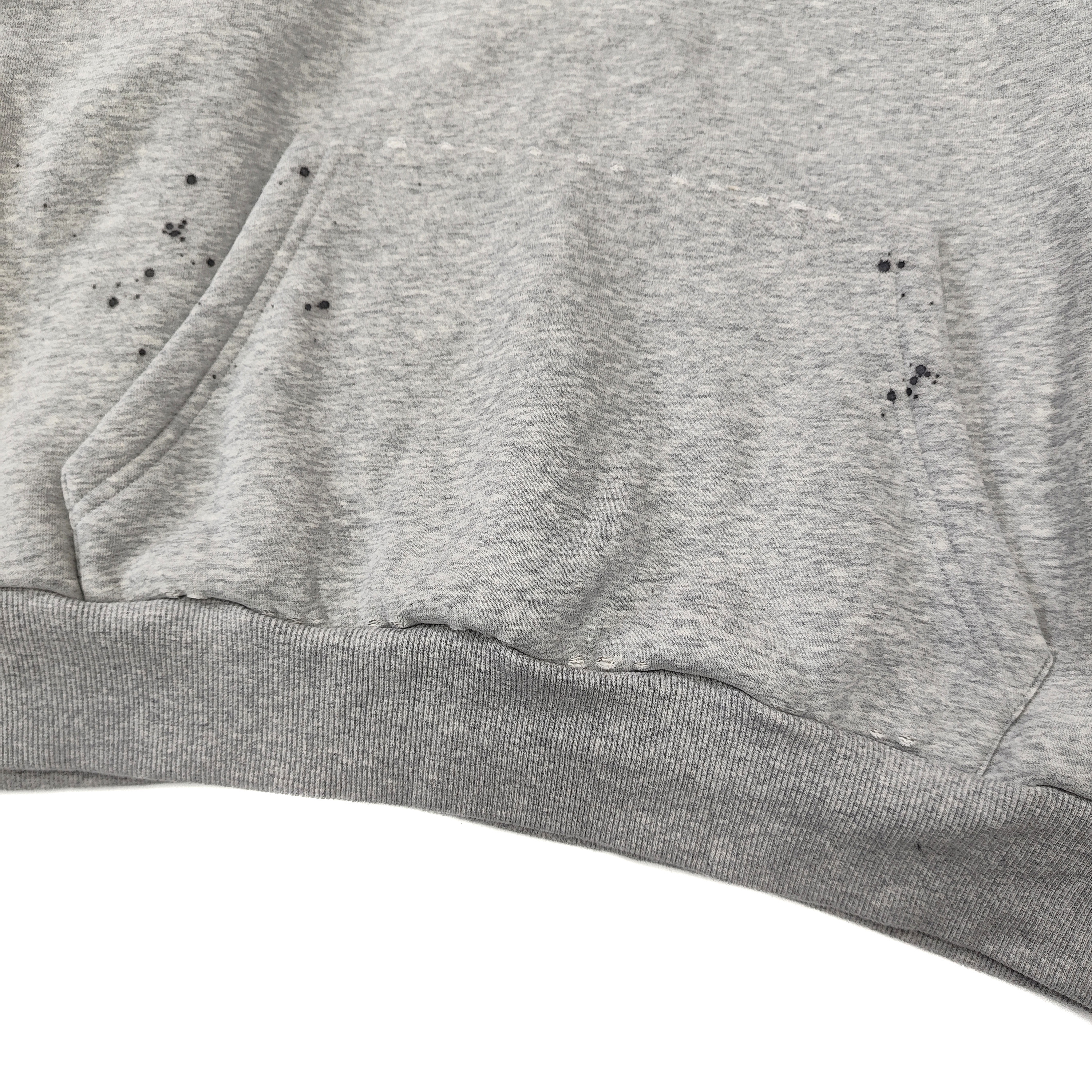 Soft white brushed fleece lining on Groovecolor oversized hoodie, streetwear hoodie manufacturer for US and EU brands