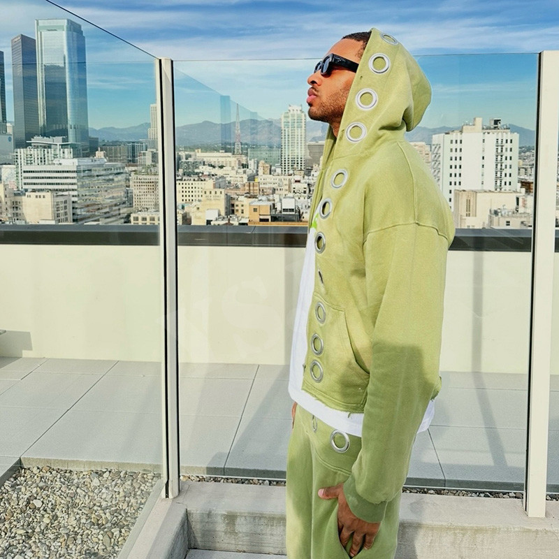 Before discussing price, what other capabilities does your streetwear team need to verify with Leicester clothing manufacturers?