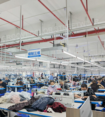 How Much Does It Cost to Make a T-Shirt? The Real Cost Structure Behind Basic T-Shirts vs Cut-and-Sew Streetwear Tees