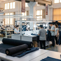 Beyond the Blank: How Established Streetwear Brands Find a Premium Custom T-Shirt Manufacturer in China