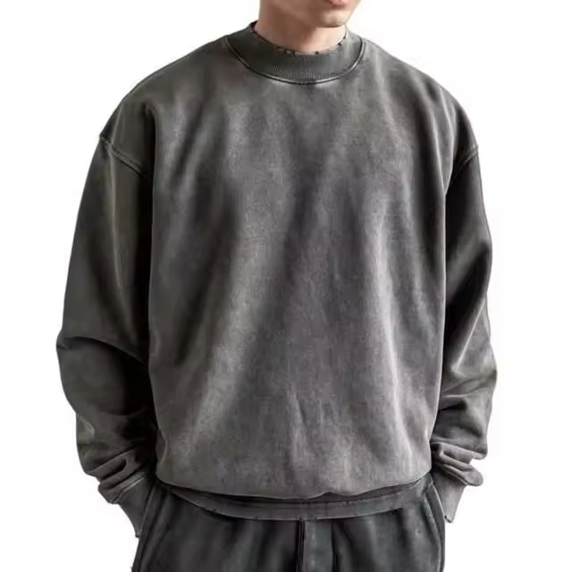 Quality control in streetwear manufacturing for custom sweatshirts and heavyweight hoodies