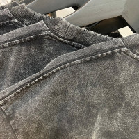 From Flat Prints to Layered Surfaces: What Streetwear Graphics Look Like Now