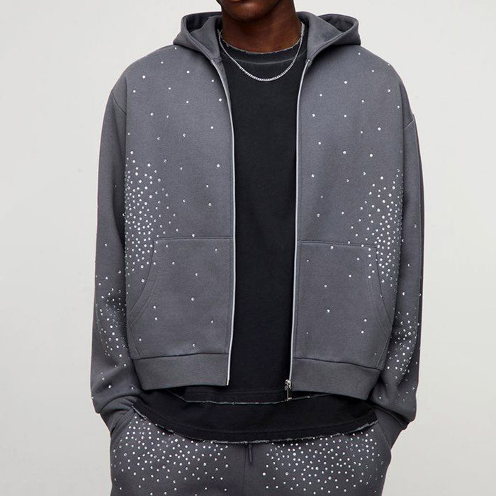 The Two-Piece Test: How Premium Tracksuit Factories Build Heavyweight Men's Sets That Hold Their Shape?
