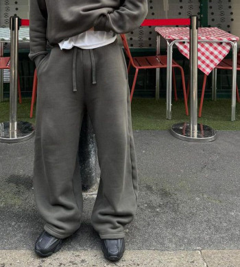 The Baggy Sweatpant Test: What Luxury Streetwear Teams Should Demand From a China Factory?