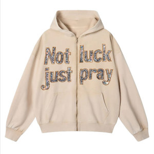 From Zipper Line to Stitch Density: How Men's Streetwear Zip-Up Hoodies Become Bulk-Ready