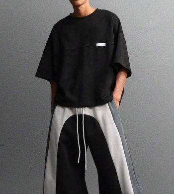 The QC Test Behind Premium Streetwear T-Shirts: How Brands Choose the Right OEM Manufacturer
