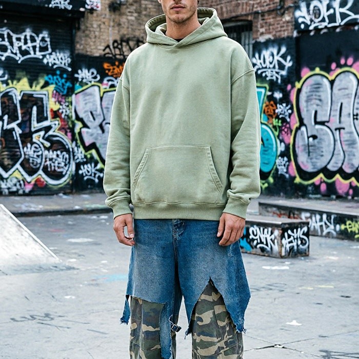 Streetwear long sleeve hoodie manufacturer side profile oversized fit
