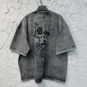 How Serious Streetwear Brands Choose a T-Shirt Manufacturer Before Bulk Production?