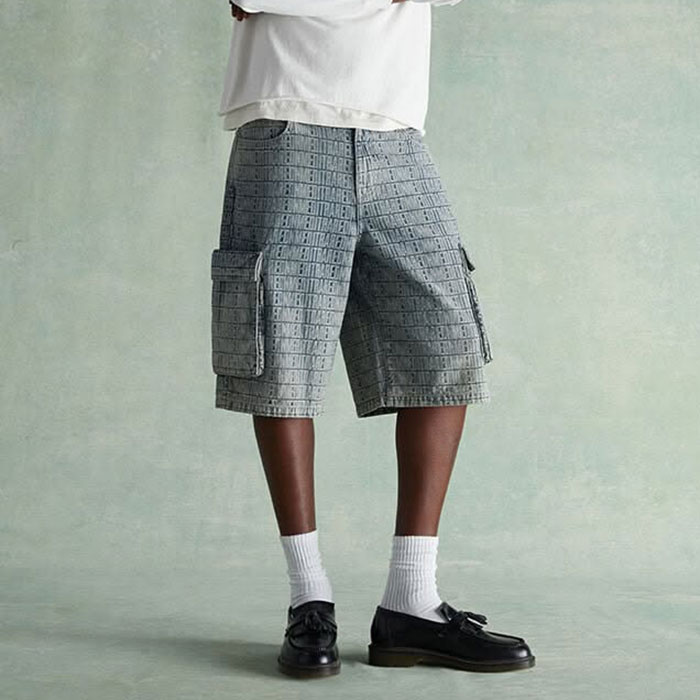 Bulk shorts OEM manufacturing for streetwear brands before placing a production order