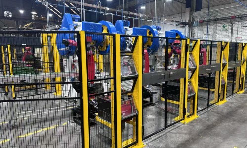 The tableware industry in South America achieves automation upgrade with industrial robots.