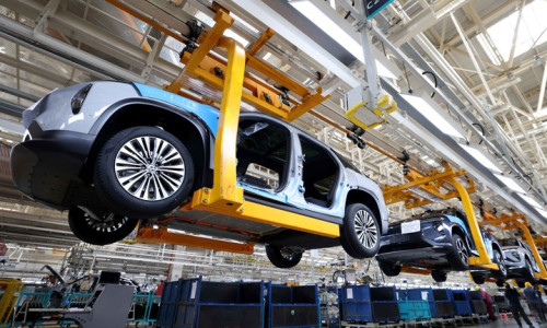 Industrial Robots in the Automotive Industry: A Deep Dive