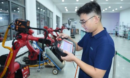 Troubleshooting Common Industrial Robot Issues