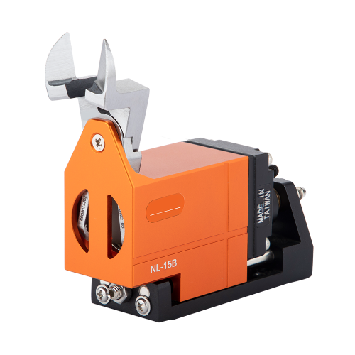 E-O-A-T | NL displacement Air Nipper for plastic shearing of 1-5mm