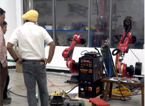 Do you think welding robots are too complicated to operate?