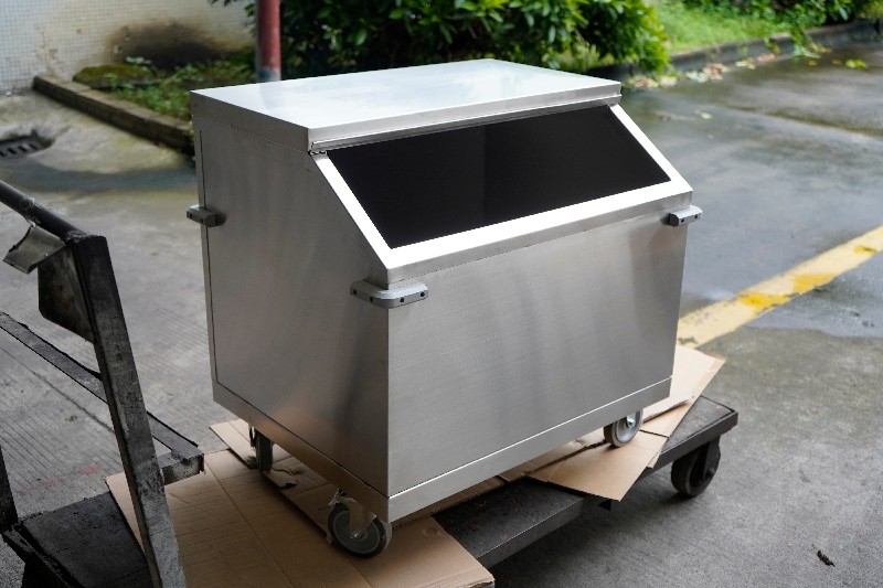stainless ice bucket