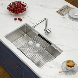 Best Stainless Steel Sinks for Heavy-Duty Commercial Use