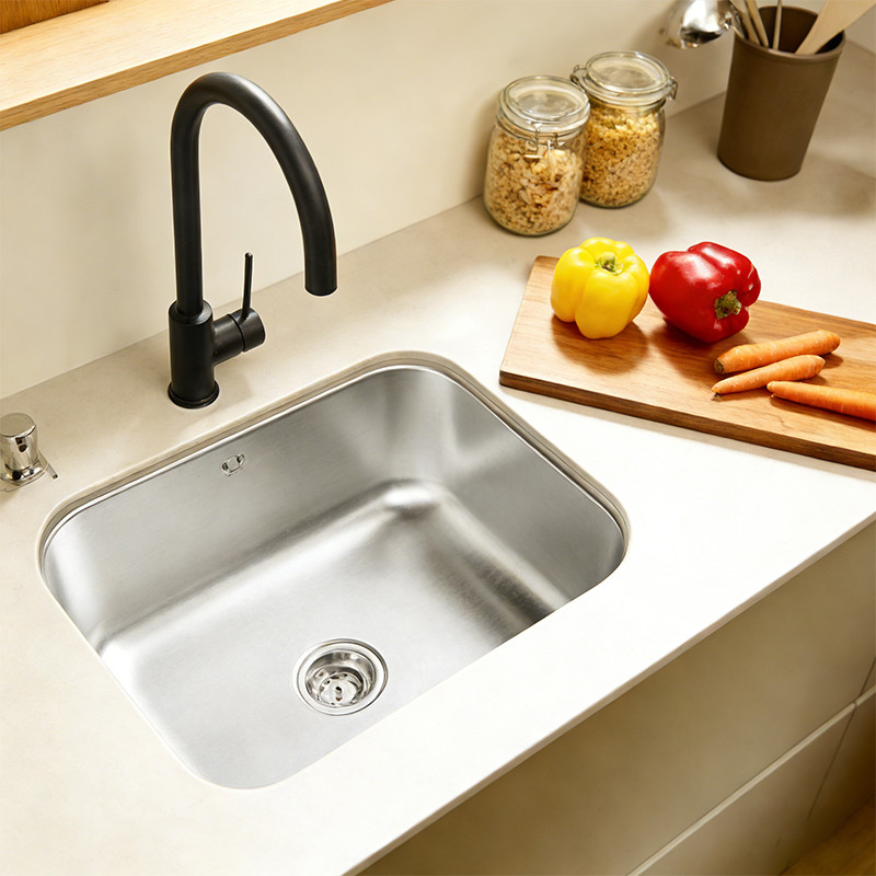 Best Ways to Prevent Water Spots and Fingerprints on Your Steel Sink
