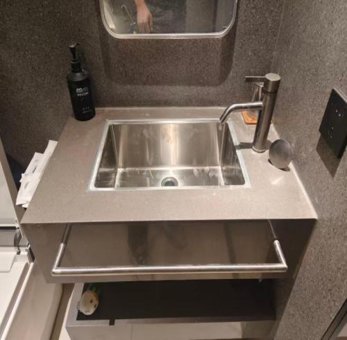 Hotel Bathroom Sink Renovation Case: Perfect Implementation of Custom Stainless Steel Sink Solutions