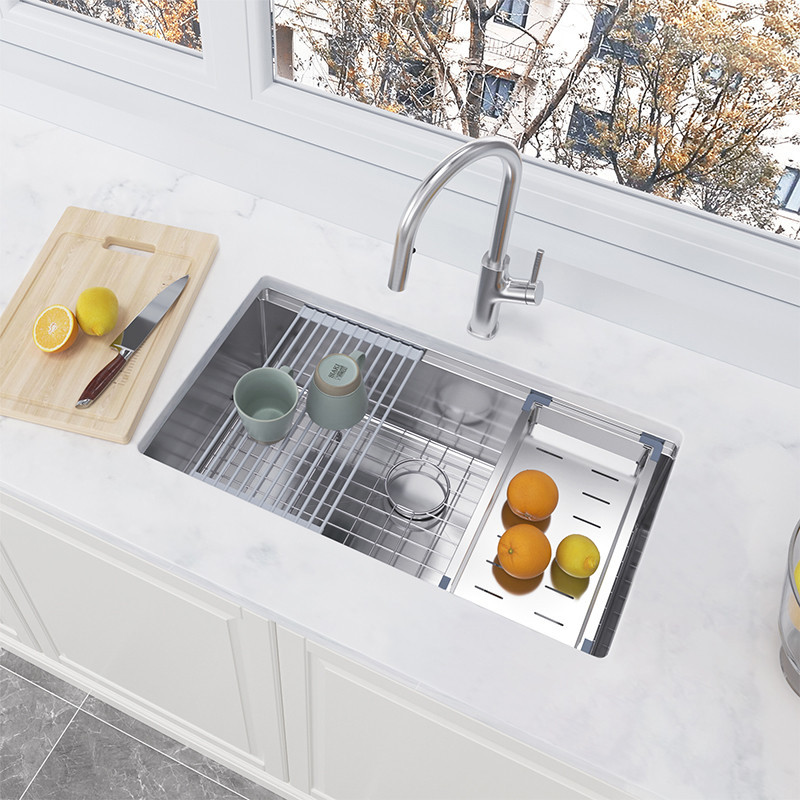 stainless steel kitchen sink