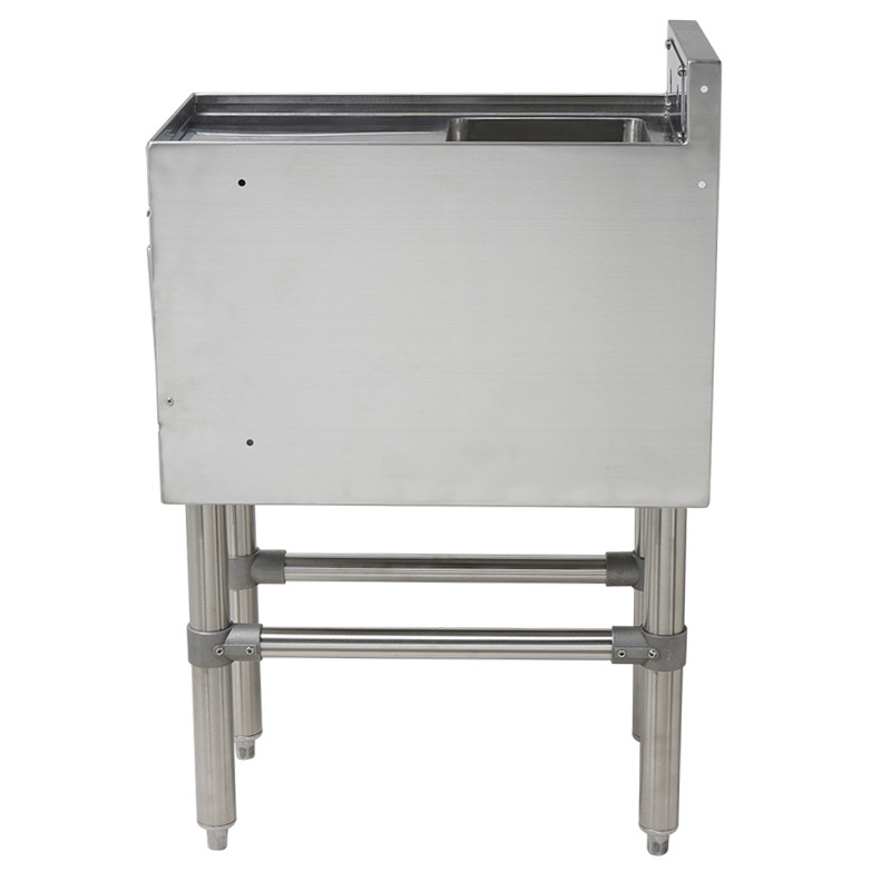 Seamless integrated molding