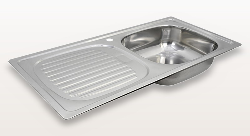 Side view of the DD8643 stainless steel sink showing the shallow profile and drainboard level