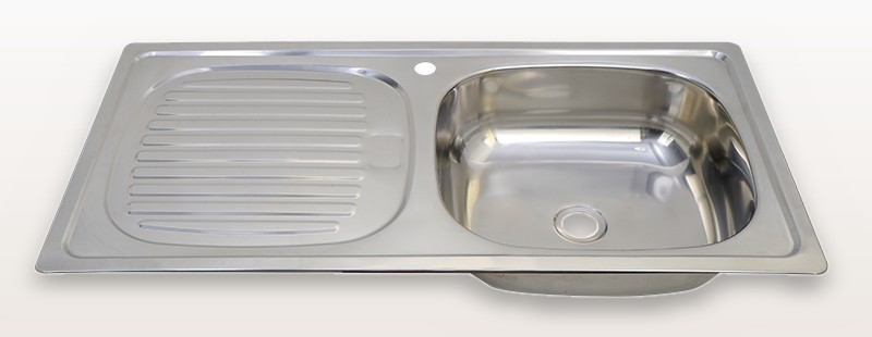 Overall view of the DD8643 single bowl stainless steel sink with drainboard and rolled rim