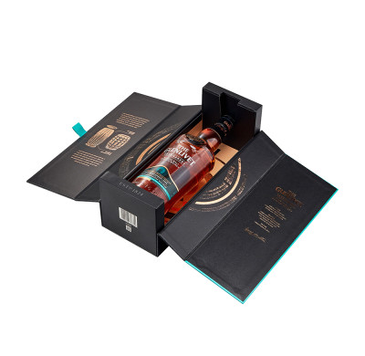 Custom Stylish Whisky Gift Box  | CMYK Printing with Gold Foil Stamping Design