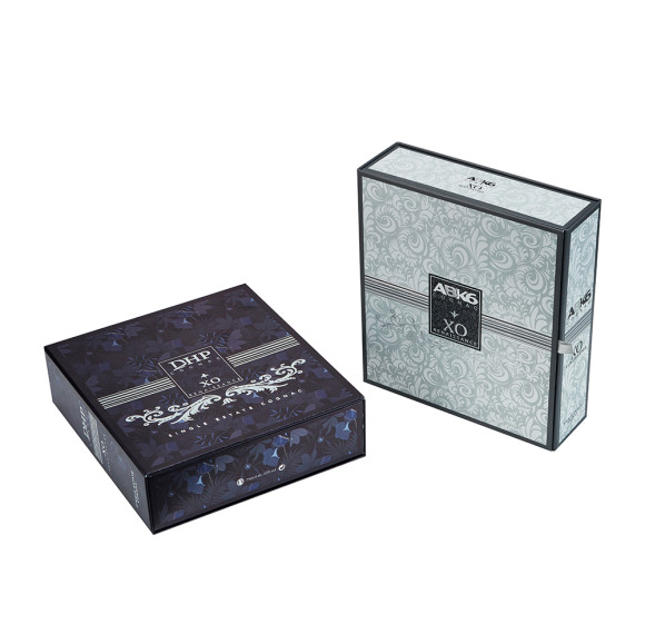 Benutzerdefinierte exquisite Brandy XO Cognac Geschenkbox | Doppeltüren öffnen Magnetbox