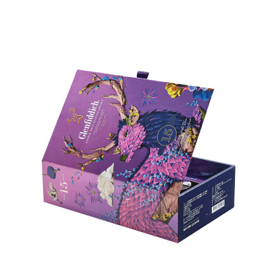 Glenfiddich Whisky Gift Box | UV Printing Gold Foil Embossed Logo Design