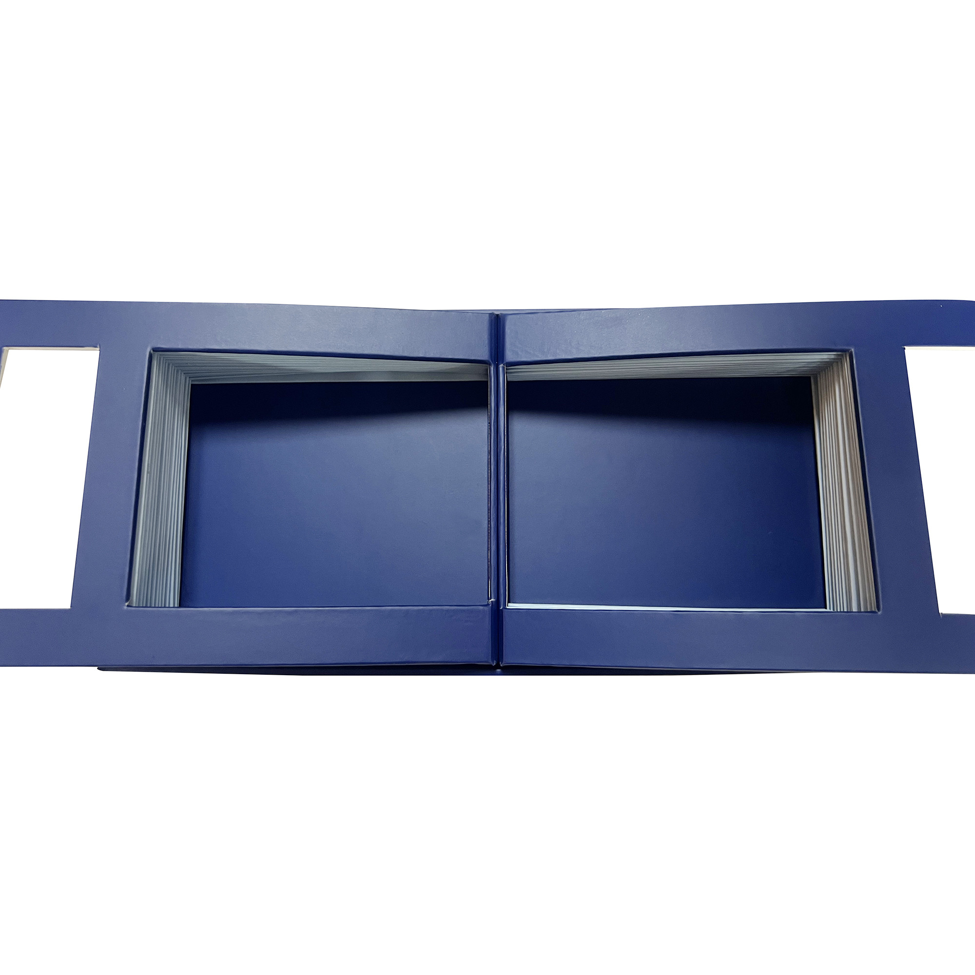 Perfume box with magnetic lid