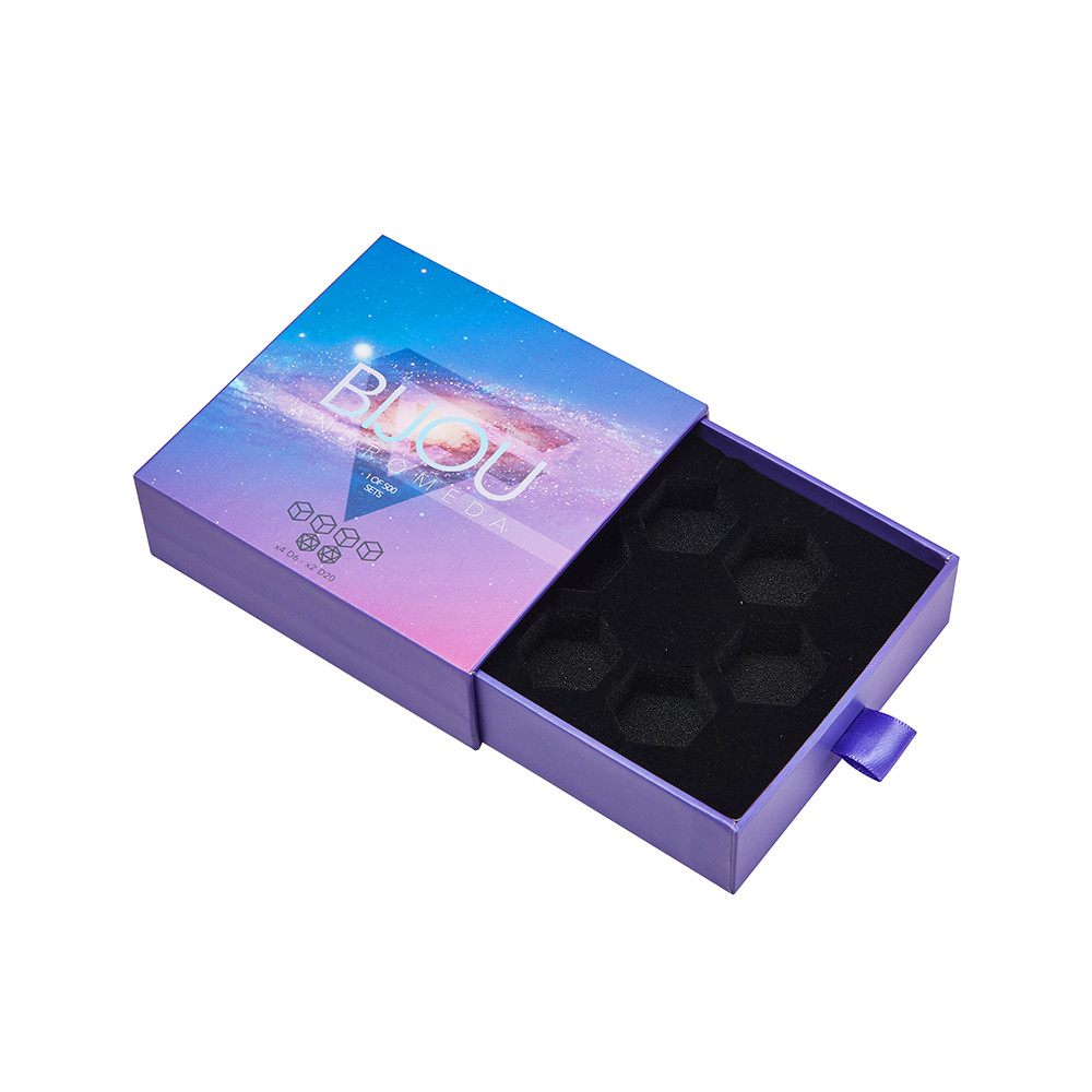 Dice box with sponge foam