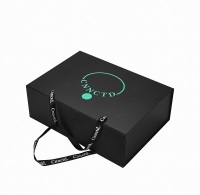 Custom Magnetic Gift Box | Foldable Rigid Packaging | Clothing Packaging | DHP Factory