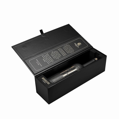 Custom luxury wine packaging: Rigid magnetic book-style box structure