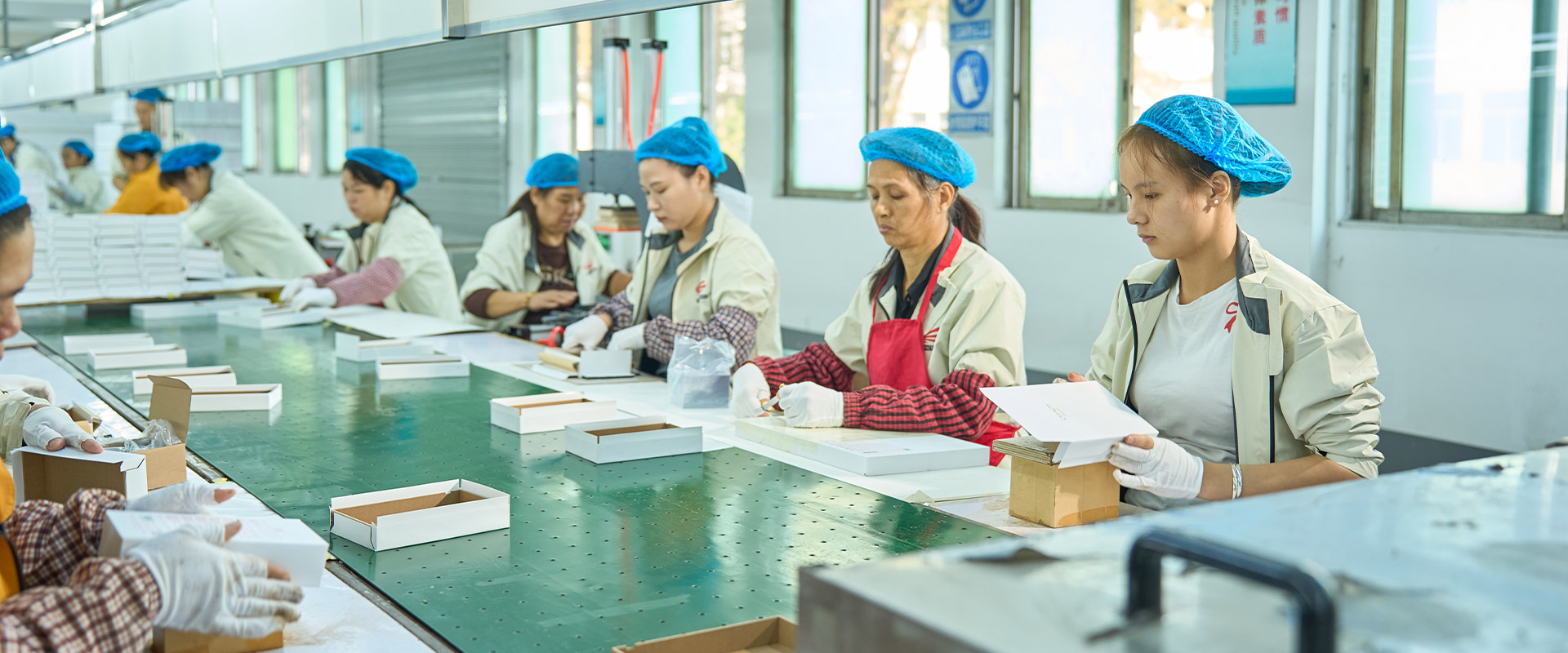 Custom Rigid Boxes Manufacturer
