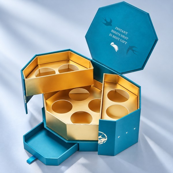 Custom multi-compartment luxury presentation box for premium gift sets