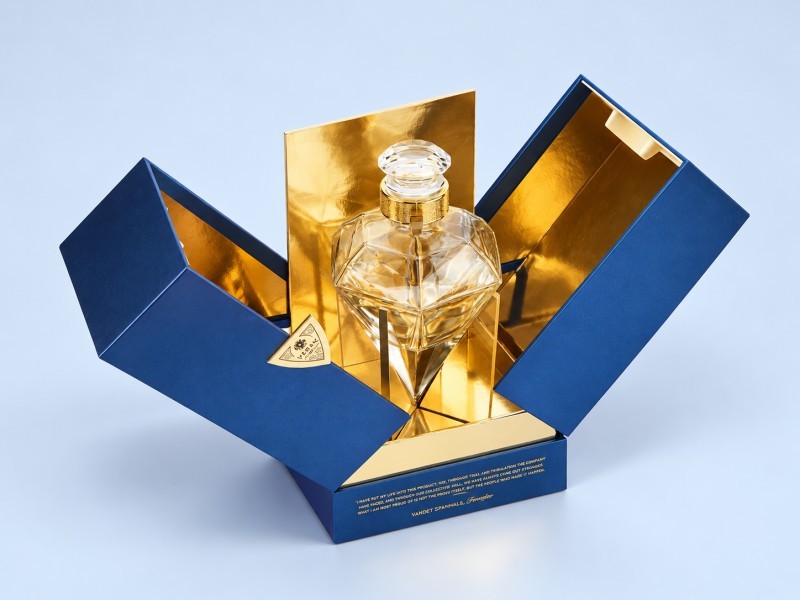 Sustainable rigid packaging for wine whisky and spirits bottles
