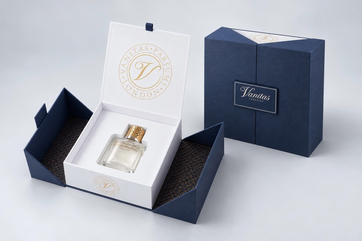 Luxury magnetic closure rigid box shown closed and open