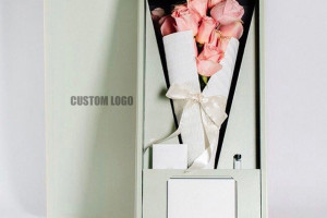 Custom Flower Gift Boxes: Luxury Packaging Ideas for Fresh & Preserved Flowers