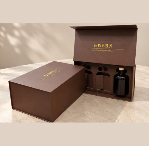 Custom Magnetic Liquor Gift Boxes: From Bottle Samples to Production